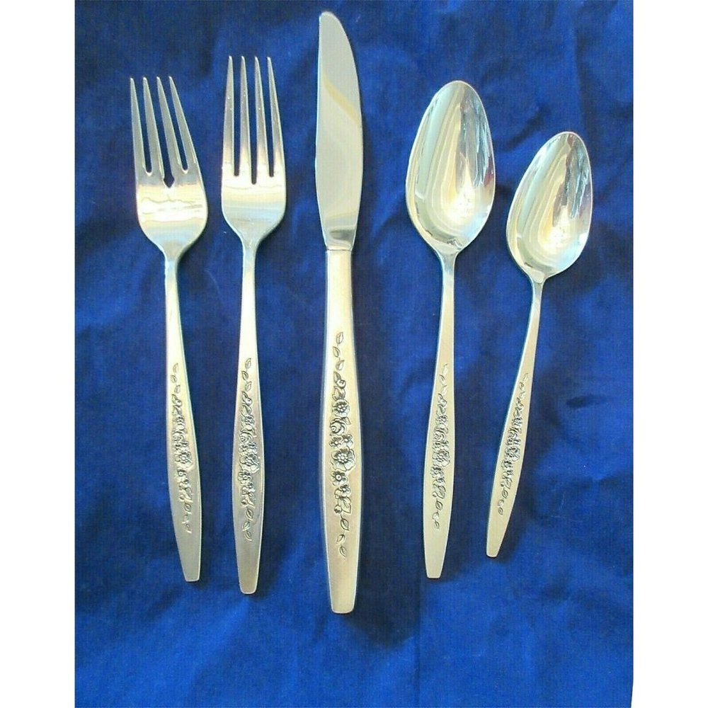 Vintage International Deep Silver LAUREL MIST 5 Piece Place Setting 1966